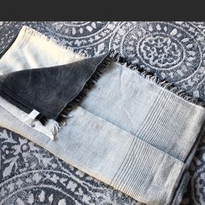 Lululemon scarf